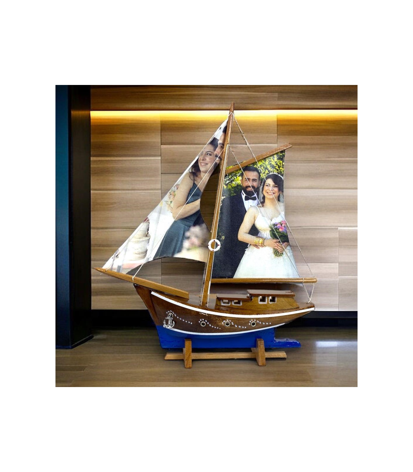 Kişiye Özel Tasarım Fotoğraflı El Yapımı Doğal Ahşap Gemi Maketi (34 cm)