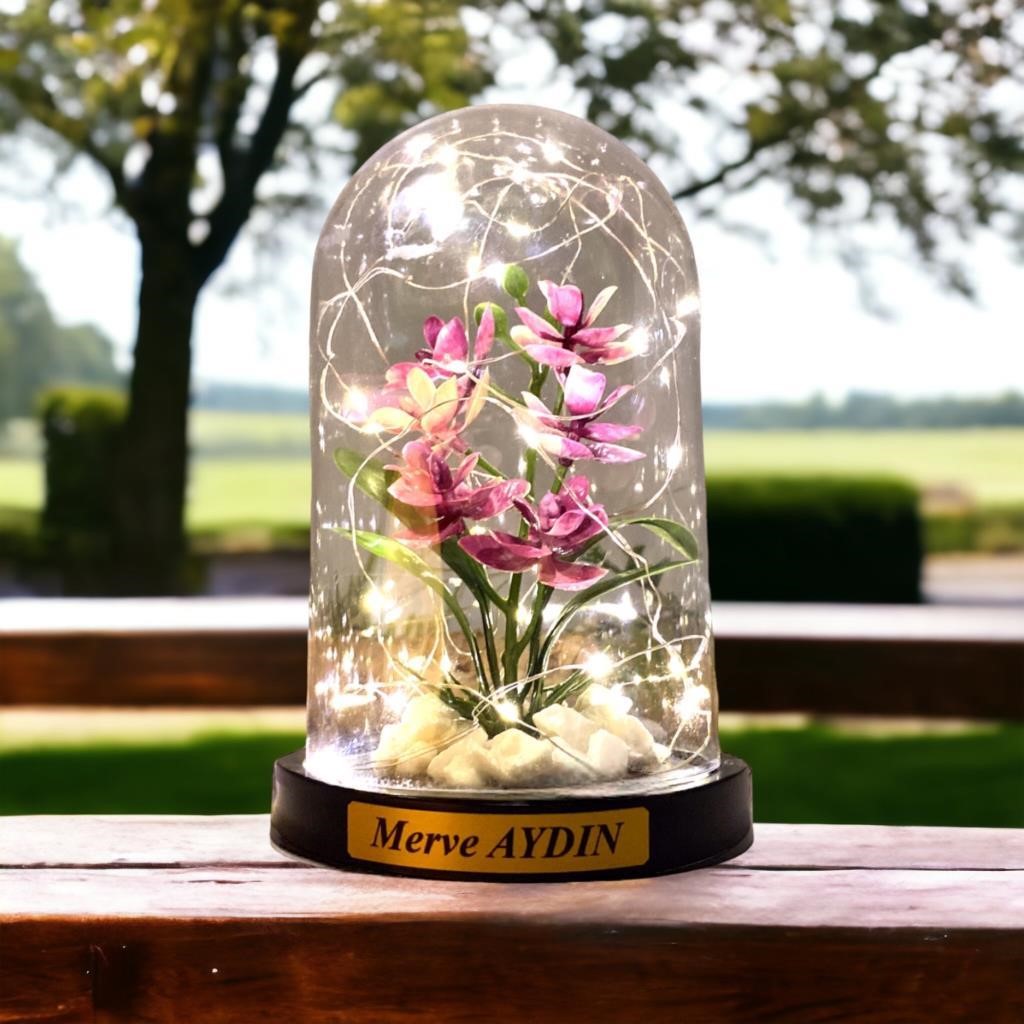 Kişiye Özel Tasarım Zambak Çiçekli Fanus - Led Işıklı ve Kelebek Kolyeli