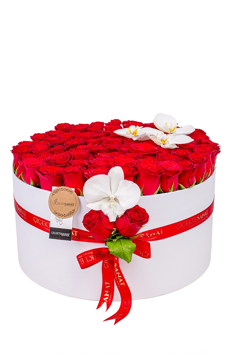 Whıte Box 101 Red Roses & Orchid