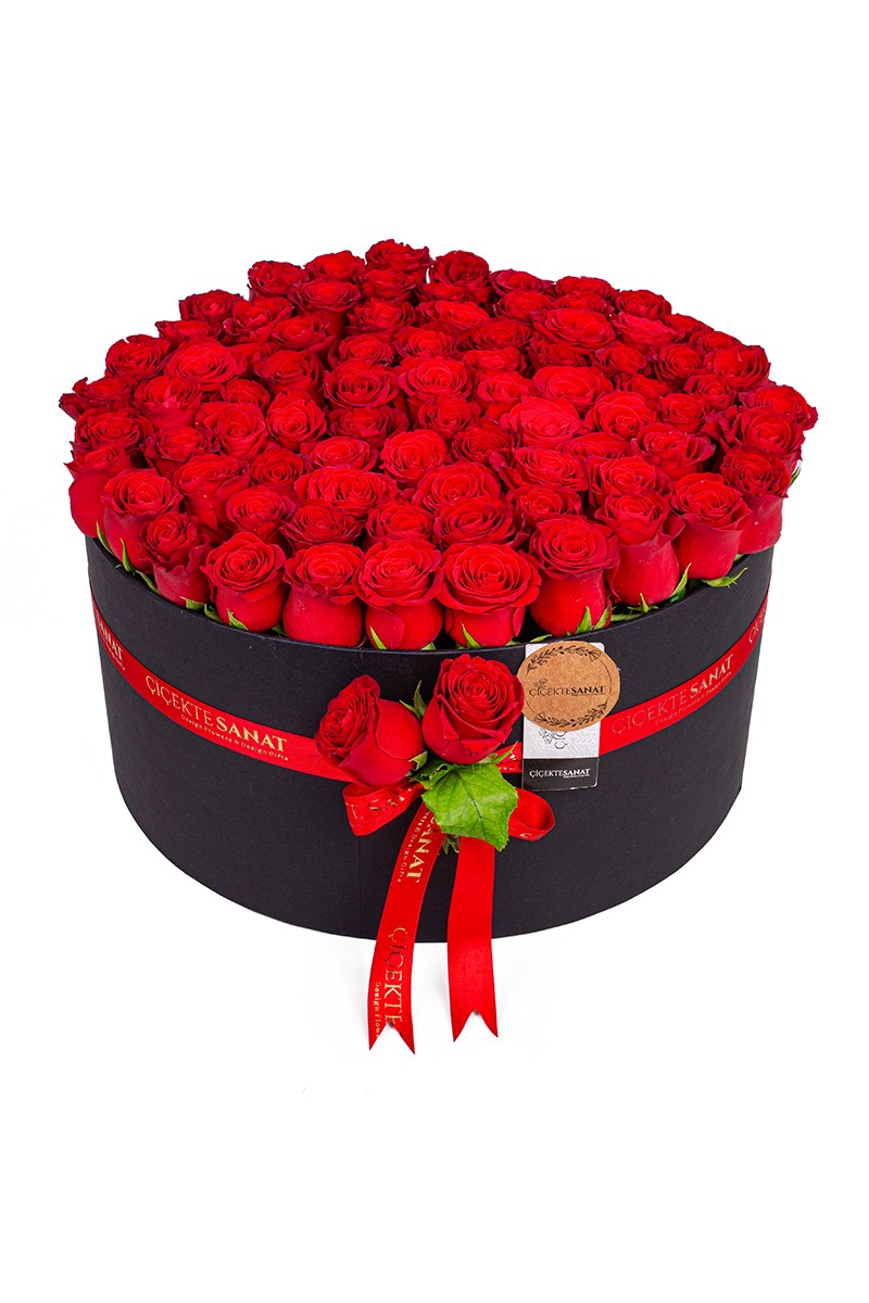 Black Box 101 Red Roses